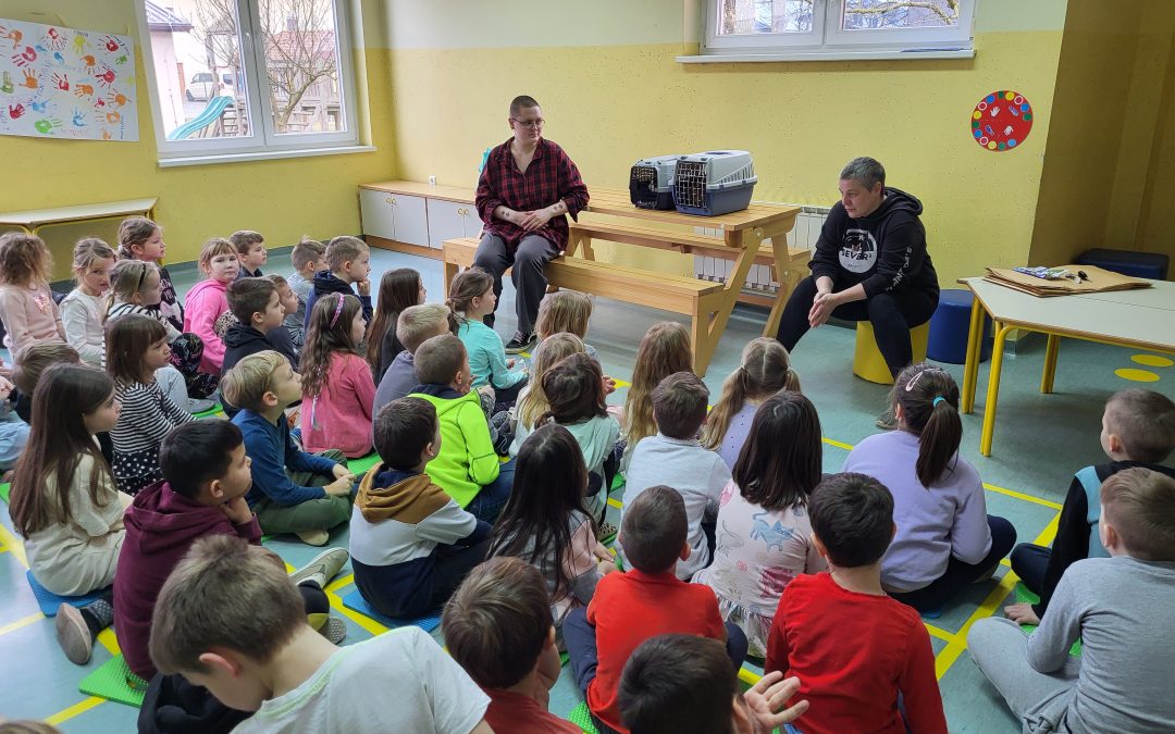 Predaja hrane društvu Tobi