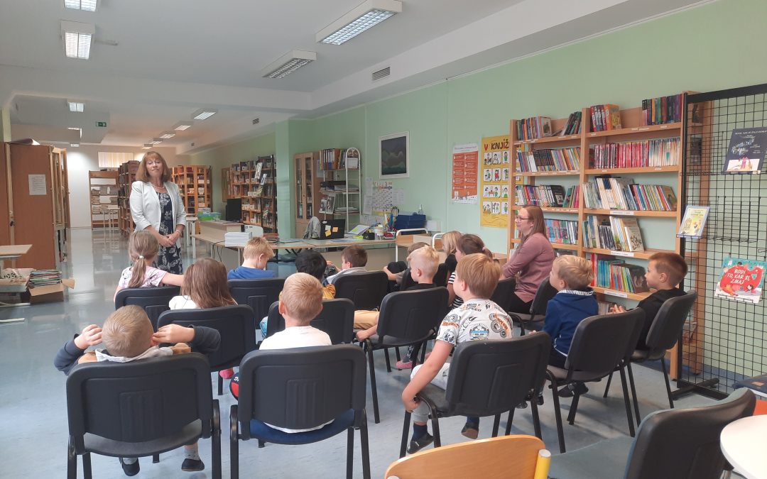 Sprejem prvošolcev v šolsko knjižnico